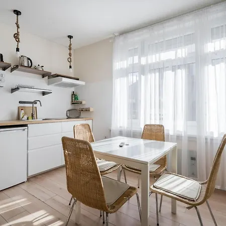 Bpr Japandi Design With A/c Apartment *