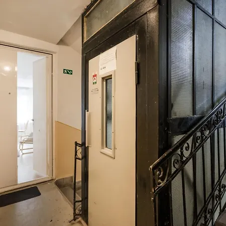 Bpr Japandi Design With A/c Apartment