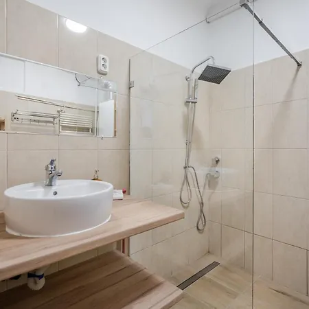 Apartment Bpr Japandi Design With A/c *